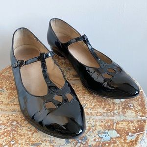 Noa Noa black patent leather t-strap flats Size 41 Size 10
